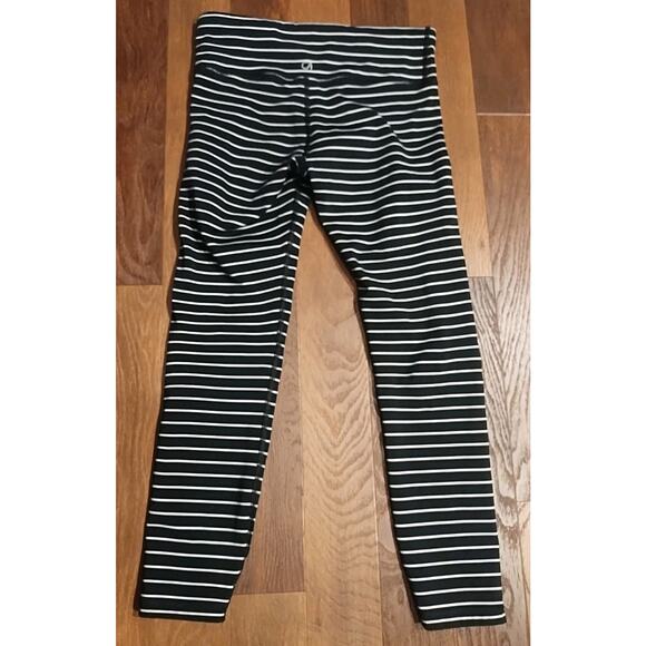 Gap fit leggings womens XS black striped blackout technology 7/8 length 26 x 24 - Picture 2 of 5